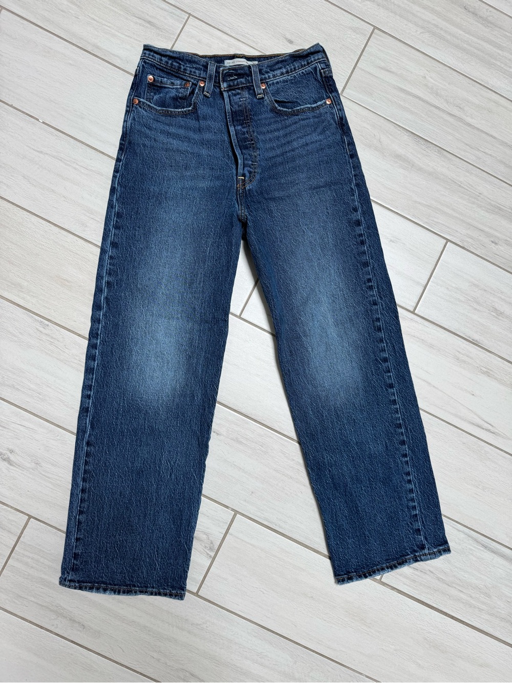 Levi's Women's Ribcage Straight Ankle Jeans, size 27